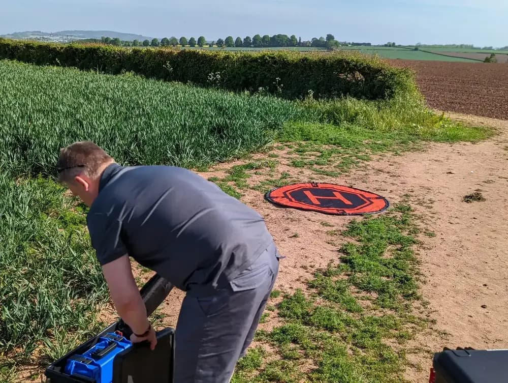 professional-drone-pilot-uk-114