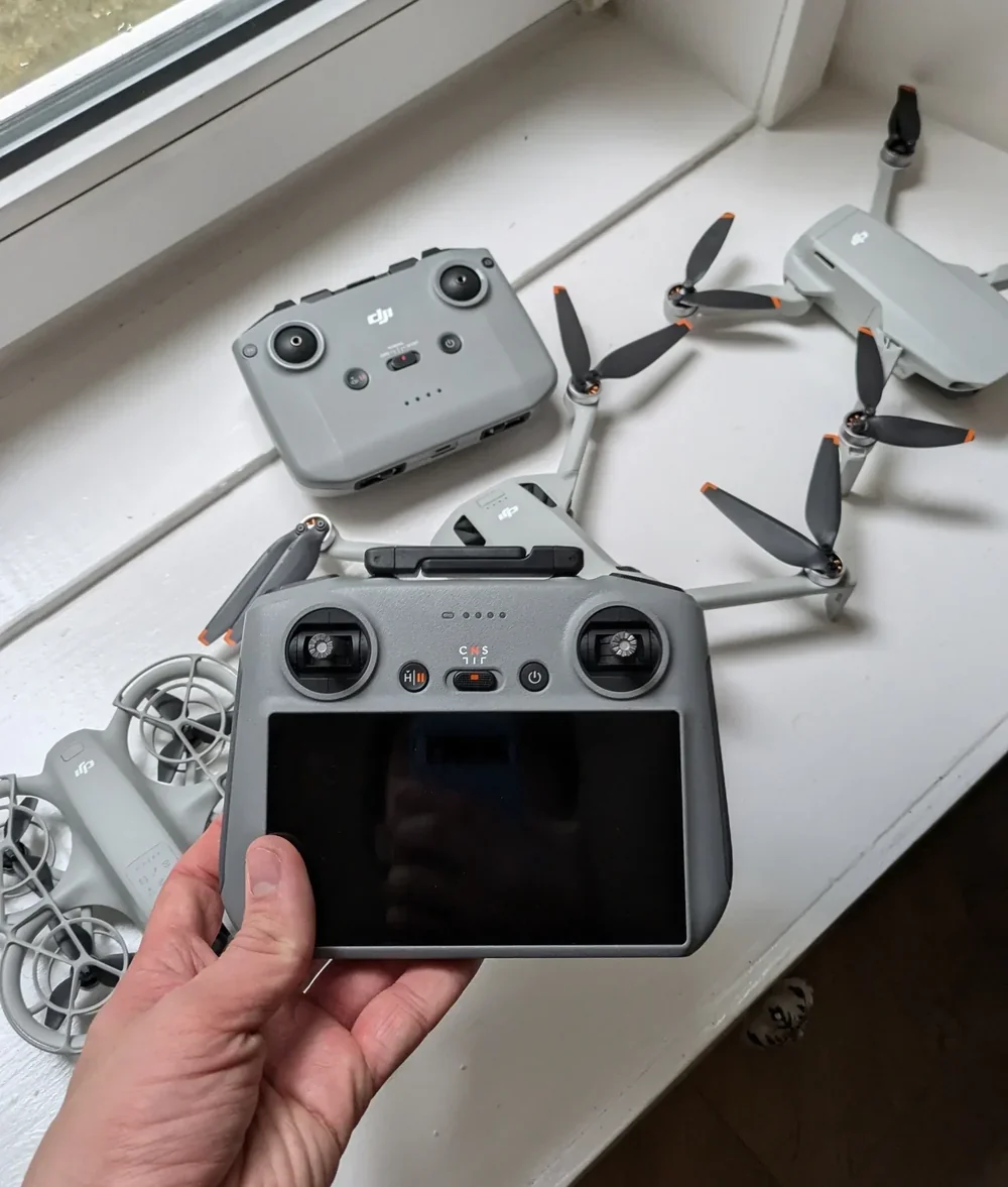 DJI Fly app showing a connected DJI drone